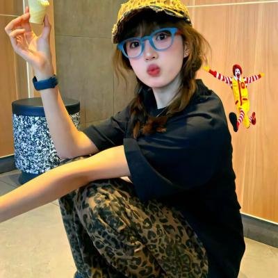 龙纹身的女鬼入镜